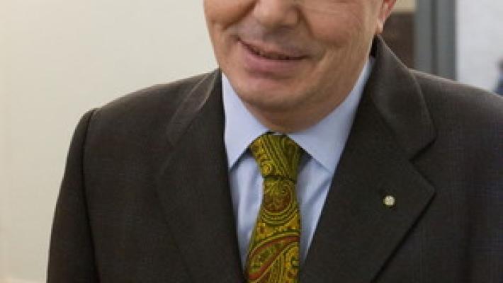 Alessandro Ghidini lascia il lavoro di custode del Municipio