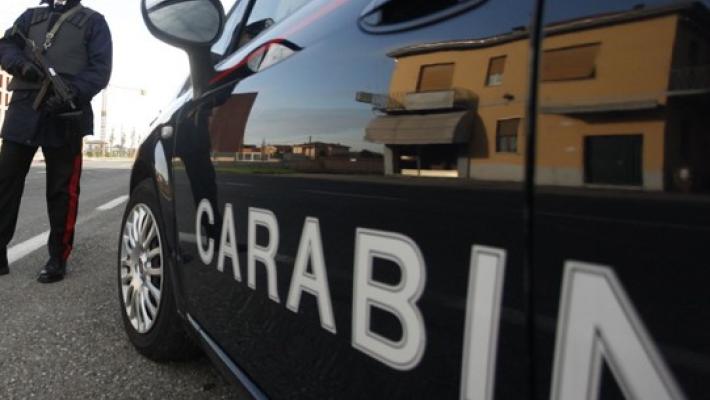 Bimbo di due anni ingerisce hashish, indagati i genitori a Lecce 