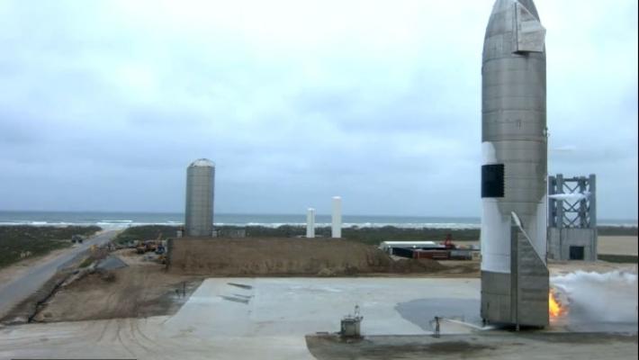 SpaceX, atterraggio regolare per il razzo dopo 4 flop