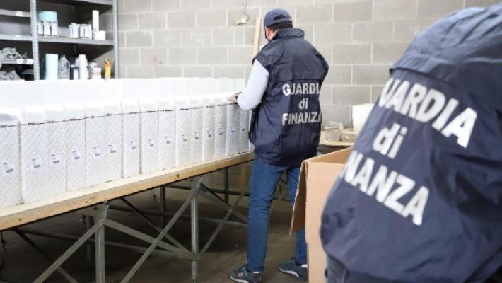 Sequestrati falsi ricambi Iveco a Como