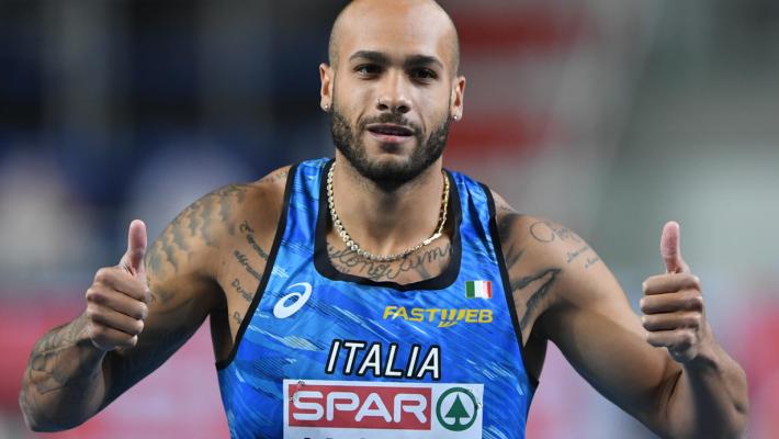 Jacobs batte il record dei 100 metri con 9"95: è il secondo italiano a scendere sotto i 10"