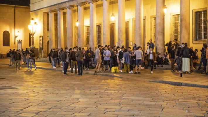 «Tiratardi» del sabato, prevale la linea soft