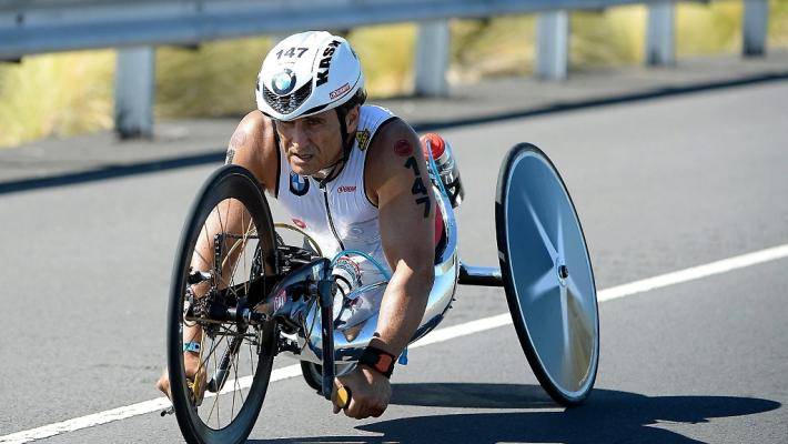 Atleta di handbike del team Zanardi investito da un tir: è gravissimo