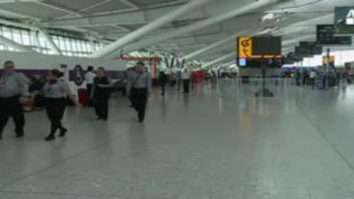 Gb: British Airways ai passeggeri, non venite in aeroporto
