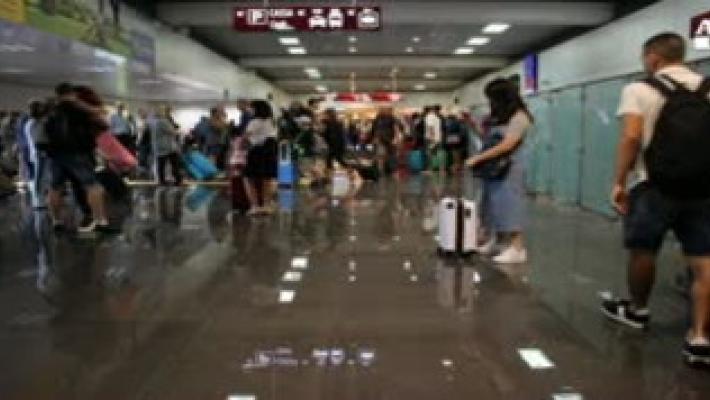 Maltempo: allagata la zona arrivi dell'aeroporto di Bergamo