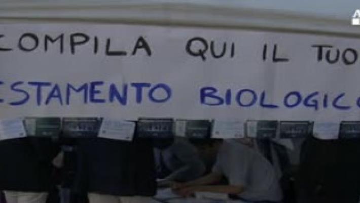Roma, medici e notai in piazza per fare biotestamento