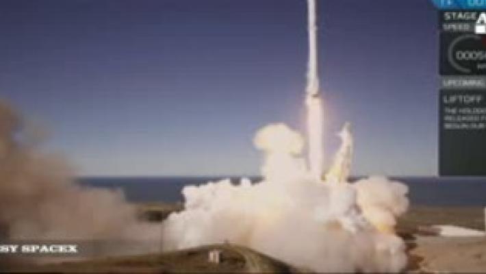 SpaceX torna a lanciare satelliti