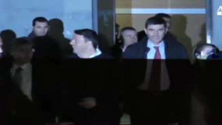 Renzi torna a Pd Veltroni