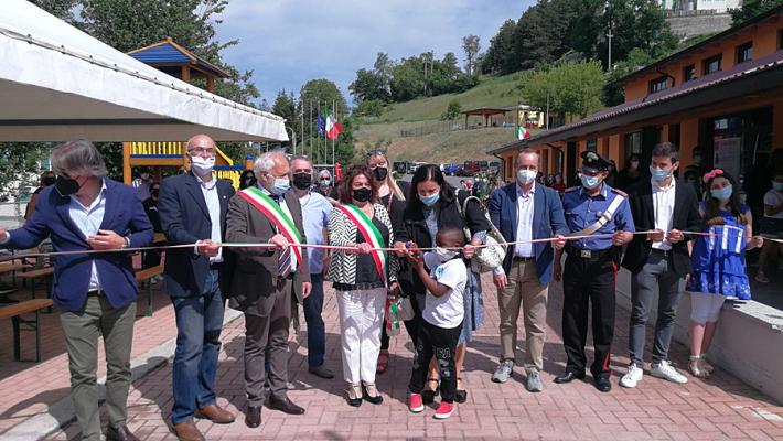 Barbara Lori inaugura il centro sportivo: Lagrimone in festa