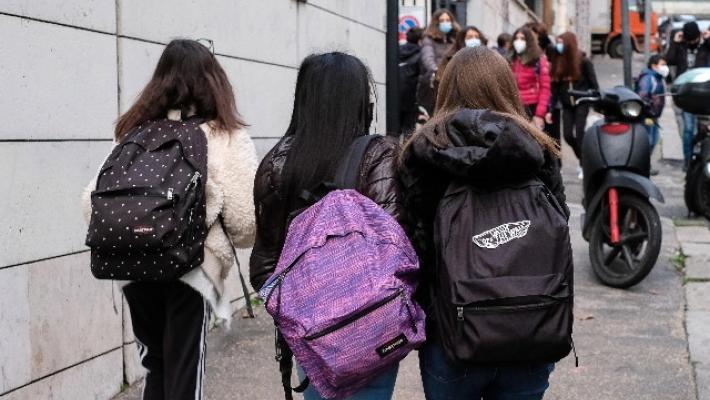 Scuola, esami terza media in ordine sparso nelle Marche