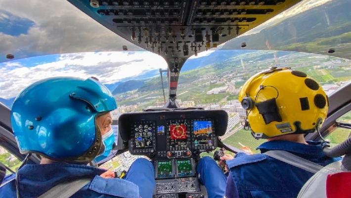 Precipitano in una cascata, una persona è morta e una è gravissima