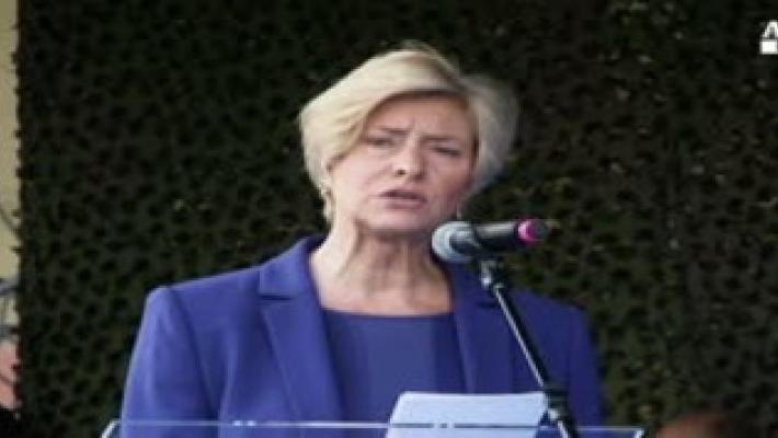 Pinotti, archiviata la 'naja', progettiamo il servizio civile
