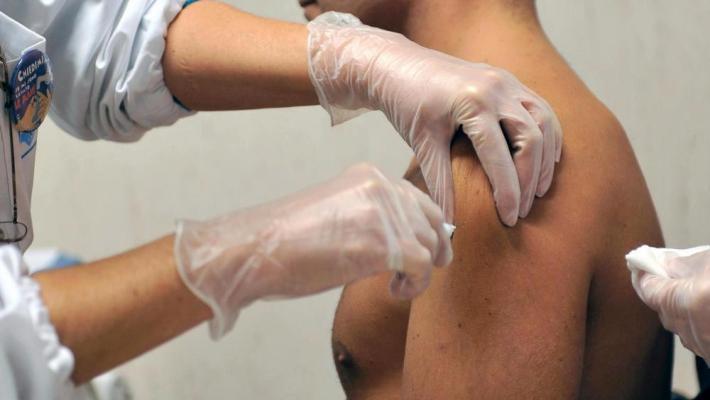 Donini: "In E-R la variante indiana c'è ma è non diffusa. Chiediamo più scorte di Pfizer e Moderna"