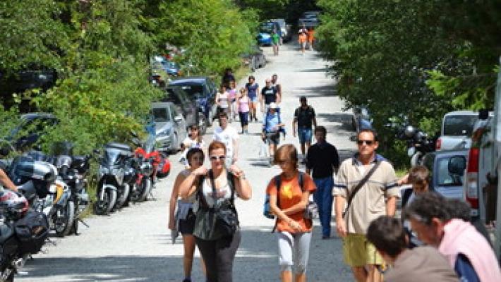 Lagdei, estate senza ingorghi: torna la sosta regolamentata