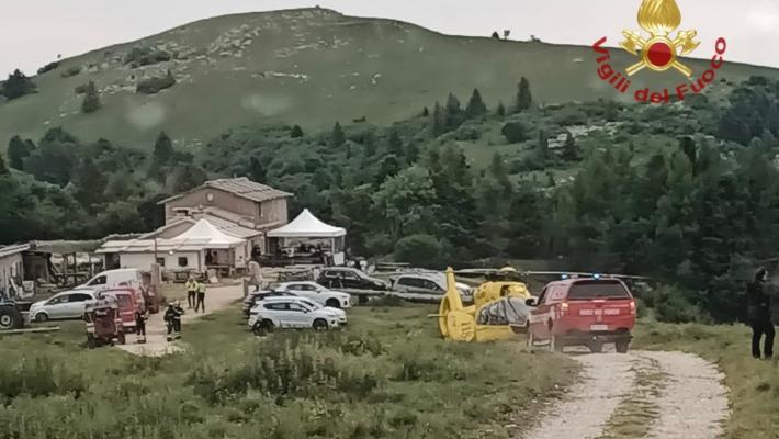 Due bimbi  muoiono travolti dal crollo di un tetto