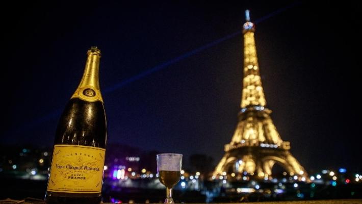 Tra Russia e Francia scoppia la guerra dello champagne