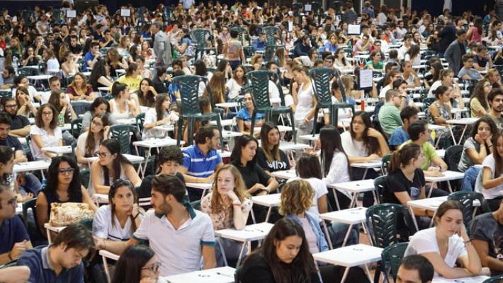 Medicina, slitta test in calendario a febbraio
