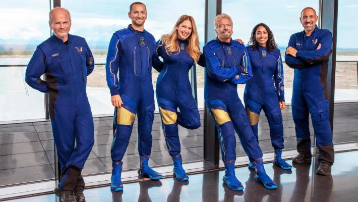 Decollata la navicella spaziale  Spaceflight Unity  con a bordo Branson 