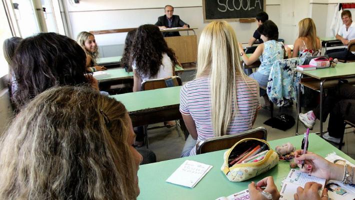 Danni da Dad: alle superiori il 51% non sa matematica, il 44% l'italiano