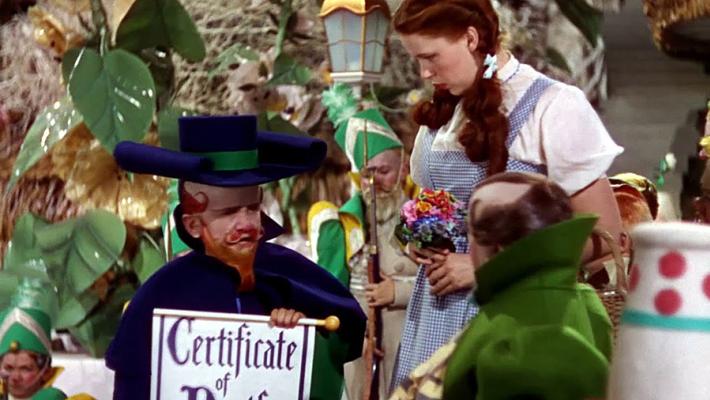 Ritrovato dopo 50 anni l'abito di 'Dorothy' nel Mago di Oz