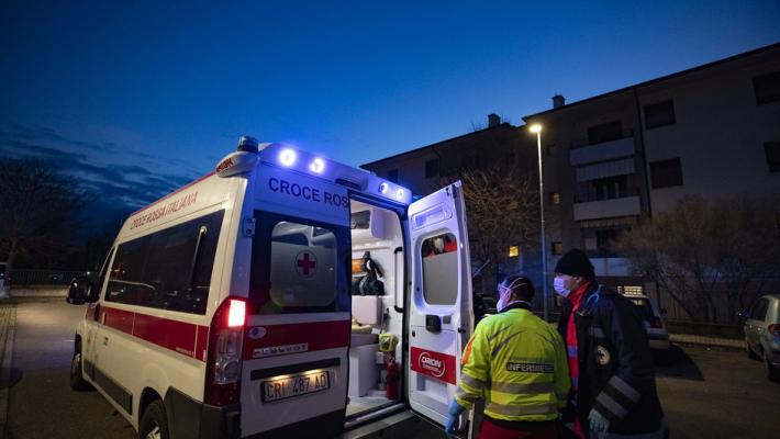 Ventottenne aggredito in via Mazzini