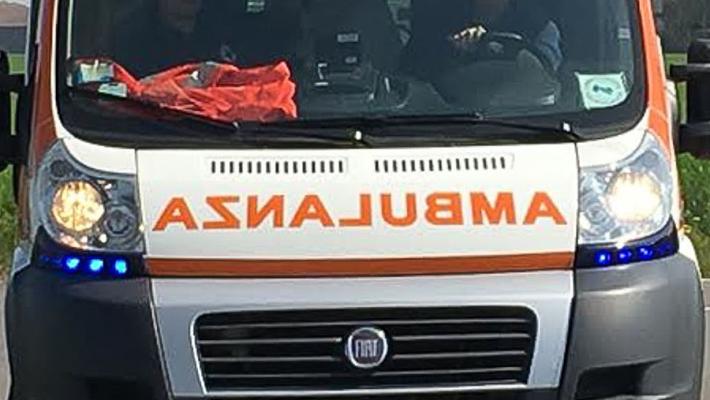 Incidente in A1 a Parma: auto si ribalta, un ferito 