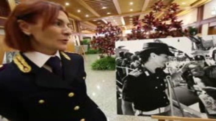 Gli scatti di Berengo Gardin per il calendario della Polizia 2017