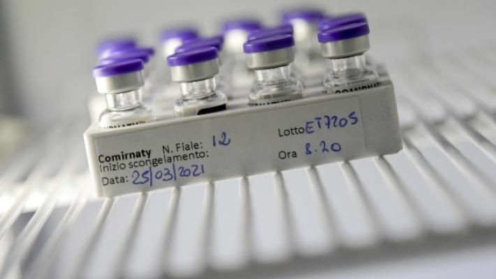 Covid: in rianimazione incinta e non vaccinata, rischia pure il bimbo