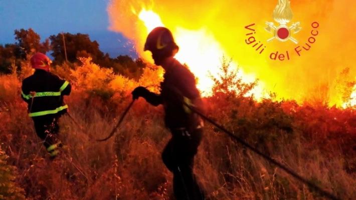Incendi:Vvf, in Calabria da luglio oltre 6.700 interventi