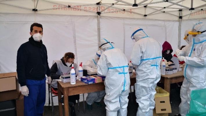 Covid: 7.826 positivi e 45 vittime in Italia