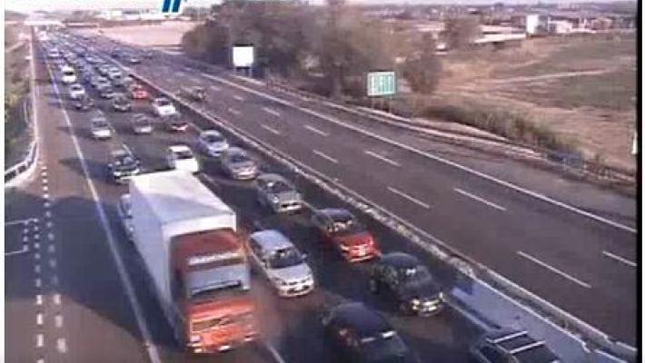 Autostrade intasate per il rientro dal weekend: code in A1 e in A15