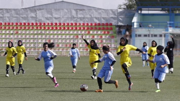 Afghanistan: la Nazionale di calcio femminile fugge in Pakistan