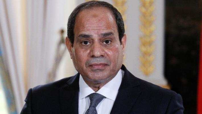 Al Sisi concede la grazia a un noto attivista, Ahmed Douma 