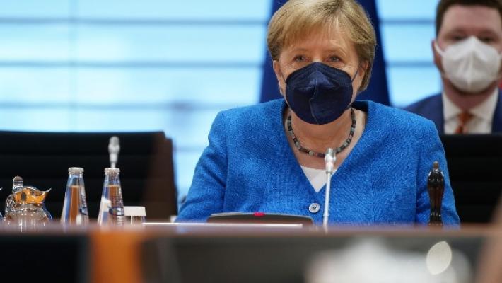 In Germania niente stipendio per chi non è vaccinato ed è in quarantena