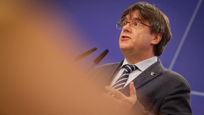 L'ex presidente della Catalogna Puigdemont arrestato in Sardegna