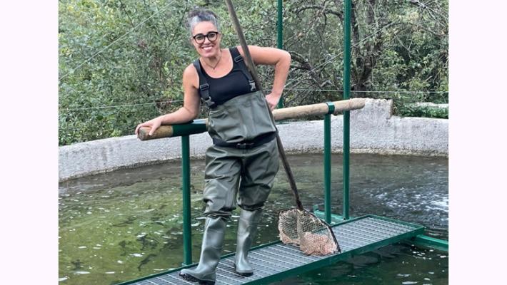 Monica:  «Ho riscoperto le trote per non dimenticare nonno Ilvio»