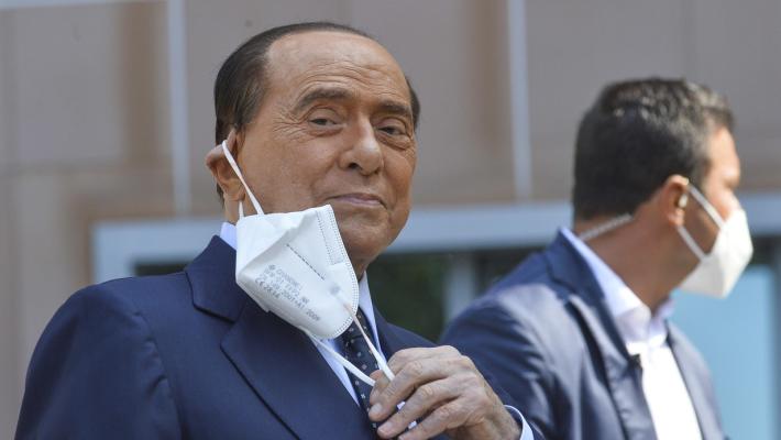 Berlusconi: «Pronto a tornare in campo, ce n'è  bisogno»