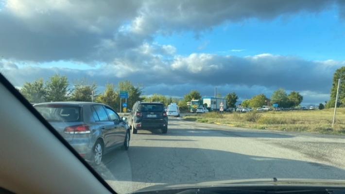 Chiuso il ponte di Maria Luigia: code chilometriche sia sulla via Emilia che sul ponte di Medesano