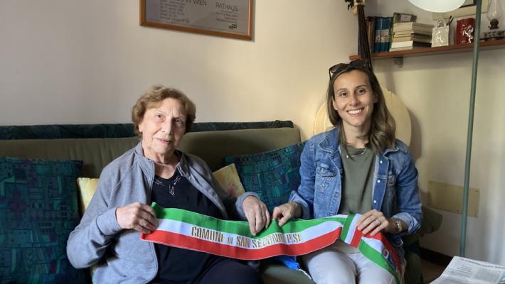 San Secondo, quella fascia tricolore che unisce la maestra e l'«allieva»