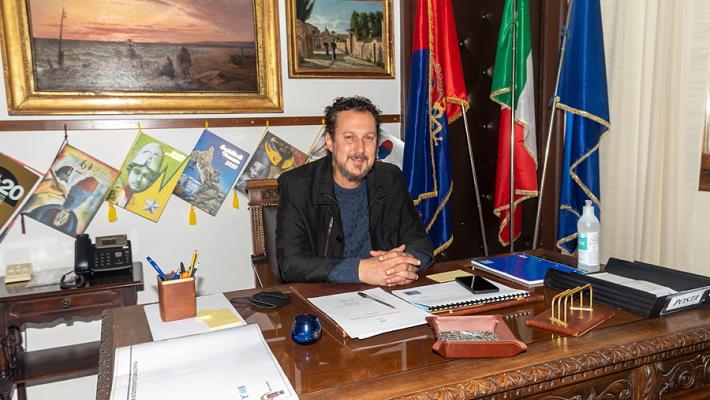 Casolari presenta la giunta: Debora Conciatori è il vice