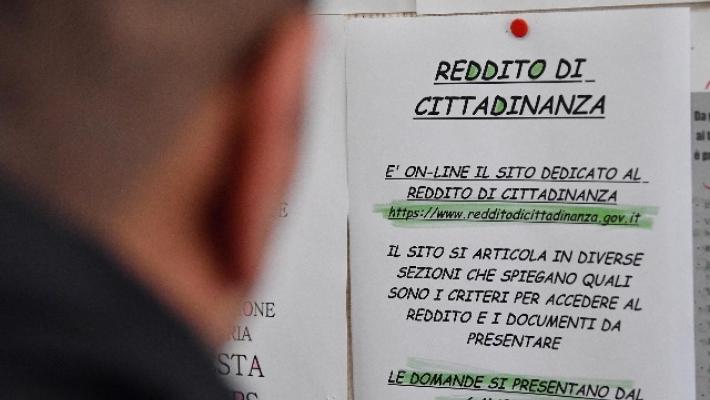 Mafiosi col reddito di cittadinanza, 109 indagati in Puglia