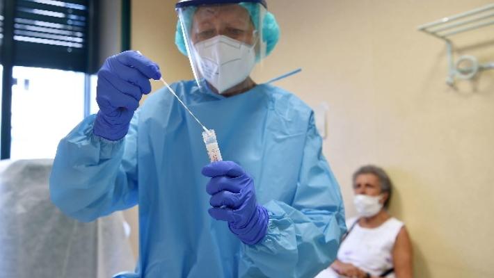 Covid, a Trieste aumento esponenziale dei casi: come nell'autunno 2020. Il focolaio pi&ugrave; grosso della regione tra i manifestanti "no pass"