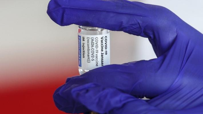 Aifa, via libera alla dose 'booster' Johnson & Johnson dopo sei mesi con vaccino mRna