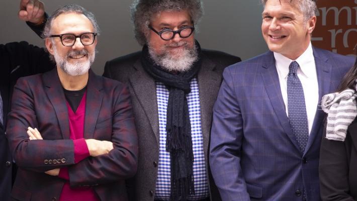 Bottura chef dell'anno per la guida “Emilia Romagna a tavola”: «Conoscere il territorio ti aiuta»