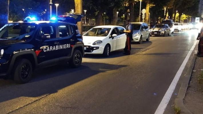 Di notte suonava i campanelli di via Milano: 50enne denunciato