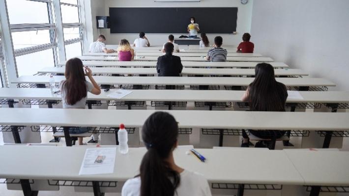Regione: casi di Covid a scuola, in vigore da oggi le nuove regole ministeriali - Cosa succede in caso di contagio. La casistica.