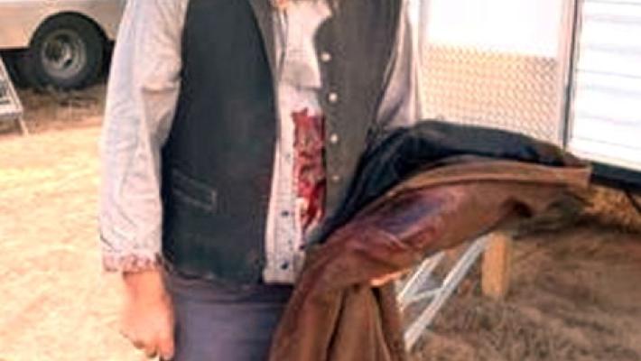 Membro della troupe 'Rust' fa causa, anche a Alec Baldwin