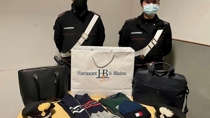 In trasferta da Genova per rubare al Fidenza Village:  arrestati tre ecuadoregni