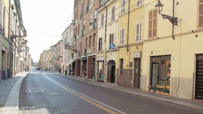Via Bixio, "salta" l'illuminazione pubblica 