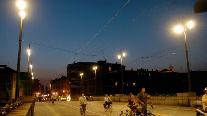 Alinovi: presto i lampioni con le telecamere